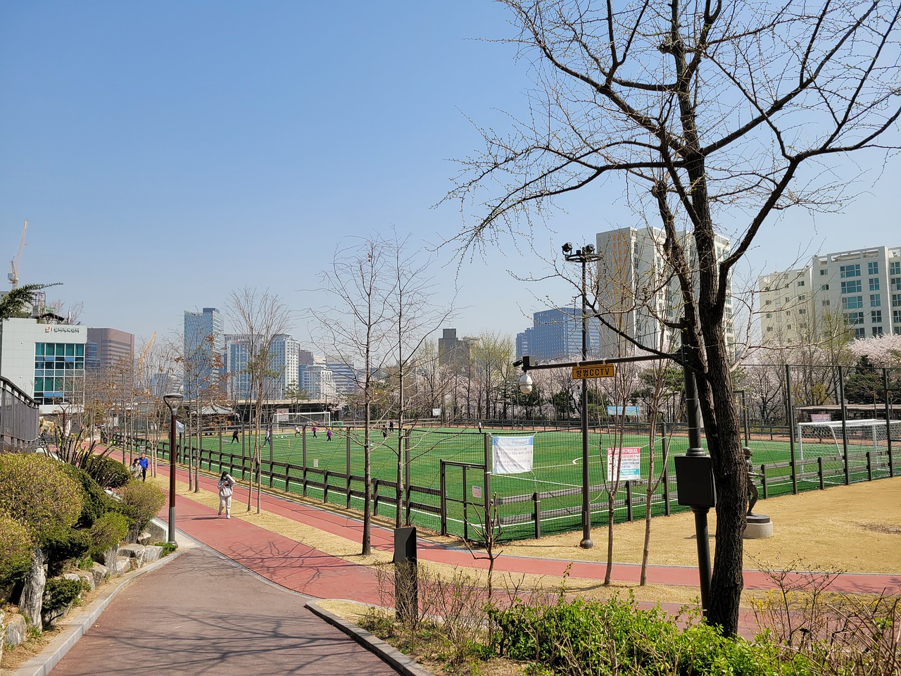 汇集本地及