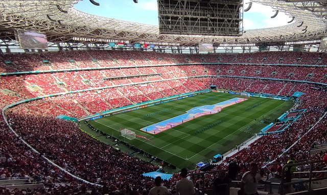 但他始終堅 但他始終堅